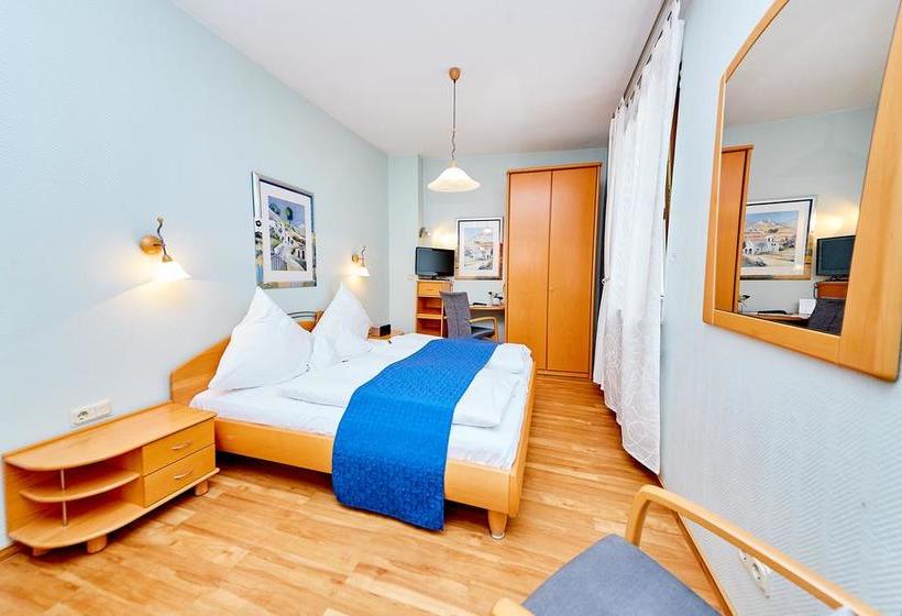 Hotel Gastund Weinhaus Burkard 7