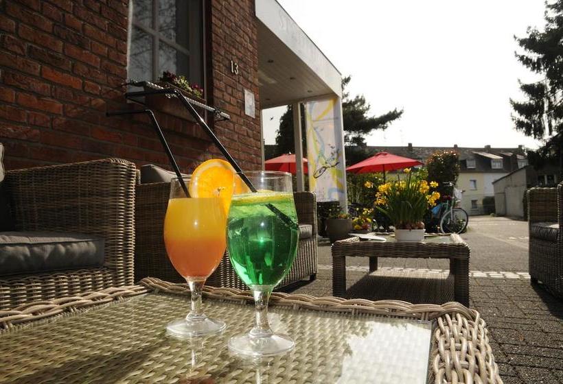 Stadthotel Am Bühnenhaus 7