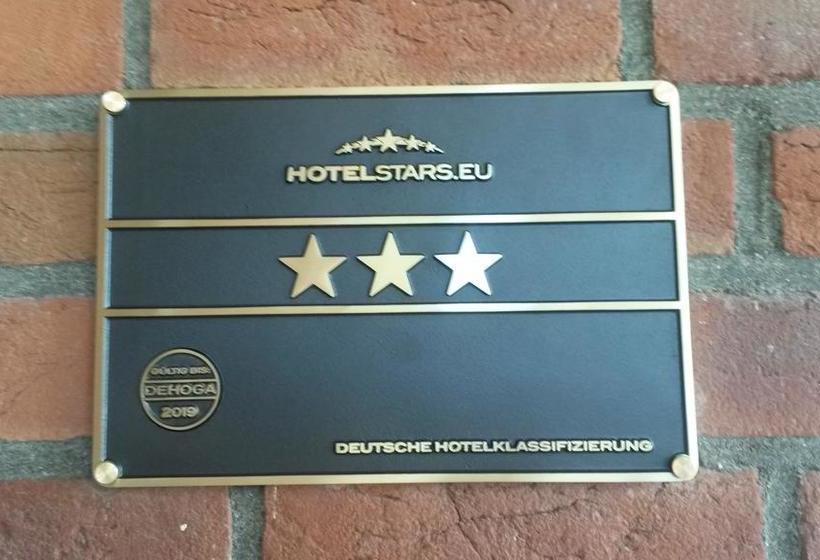 Stadthotel Am Bühnenhaus 8