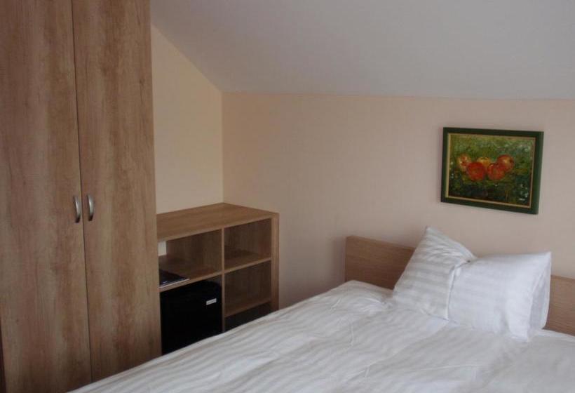 Hotel Pension Vesta 1