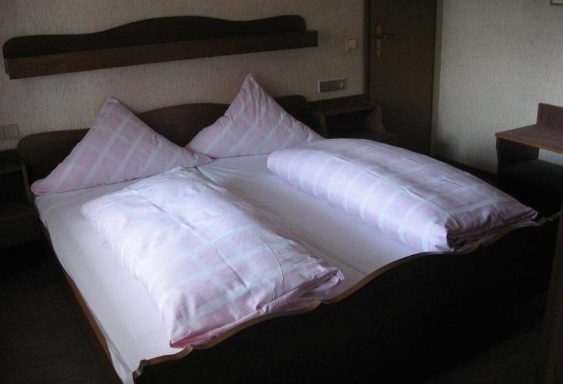 Hotel Gasthof Straub 8