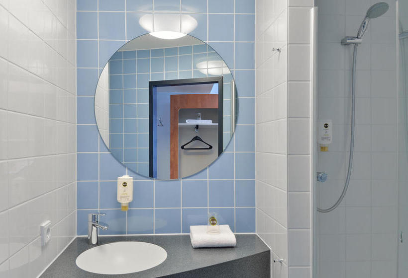 B&b Hotel Baden Airpark 5