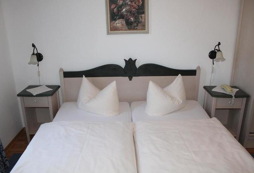 Hotel Restaurant Zur Post 14