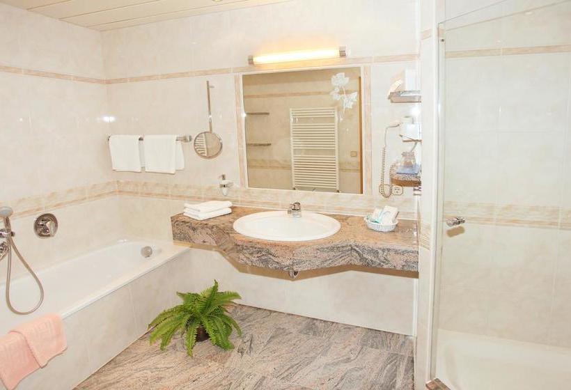 Hotel Alpenhof Krün 16