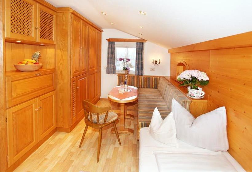 Hotel Alpenhof Krün 17