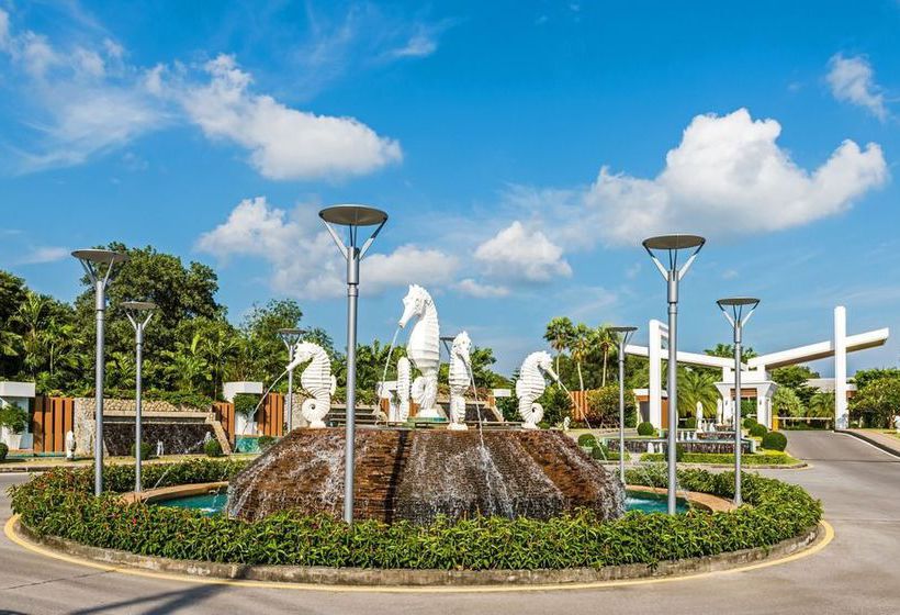 Hotel Chalong Miracle Lakeview Resort & Spa 14