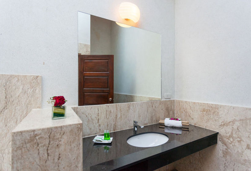 Hotel The Samui Beach Resort 14