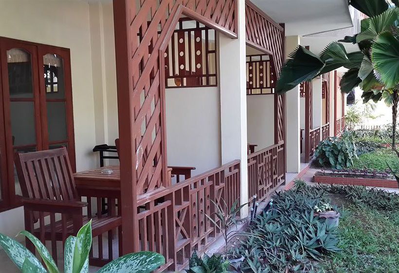 Resort Rattana Guesthouse & Bungalow Chaweng Beach Surat Thani