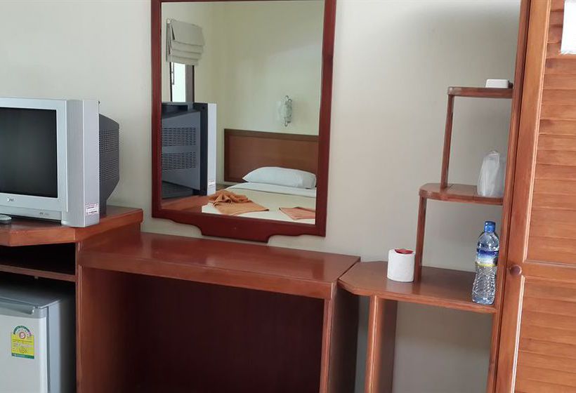 Resort Rattana Guesthouse & Bungalow 8