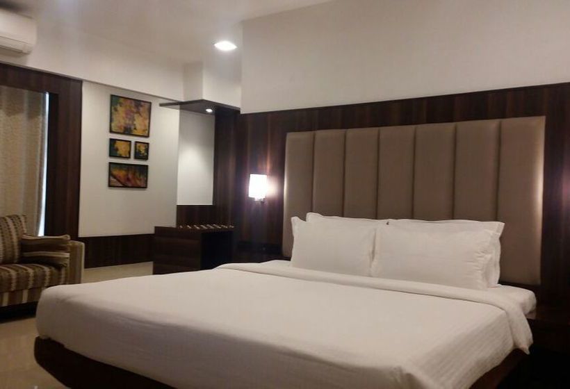 Hotel Golden Chariot The Boutique 5