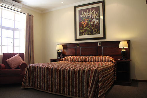 Hotel Howick Falls 5