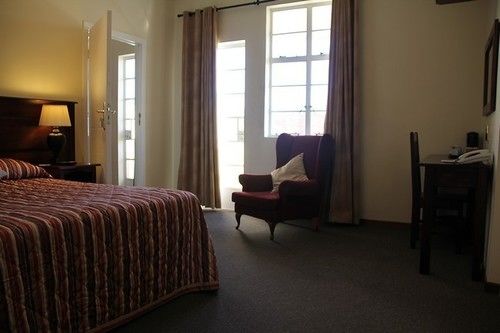 Hotel Howick Falls 9