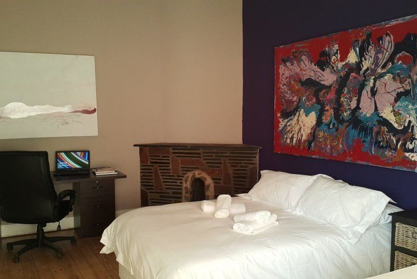 Bed and Breakfast 10 Cadoza Bnb