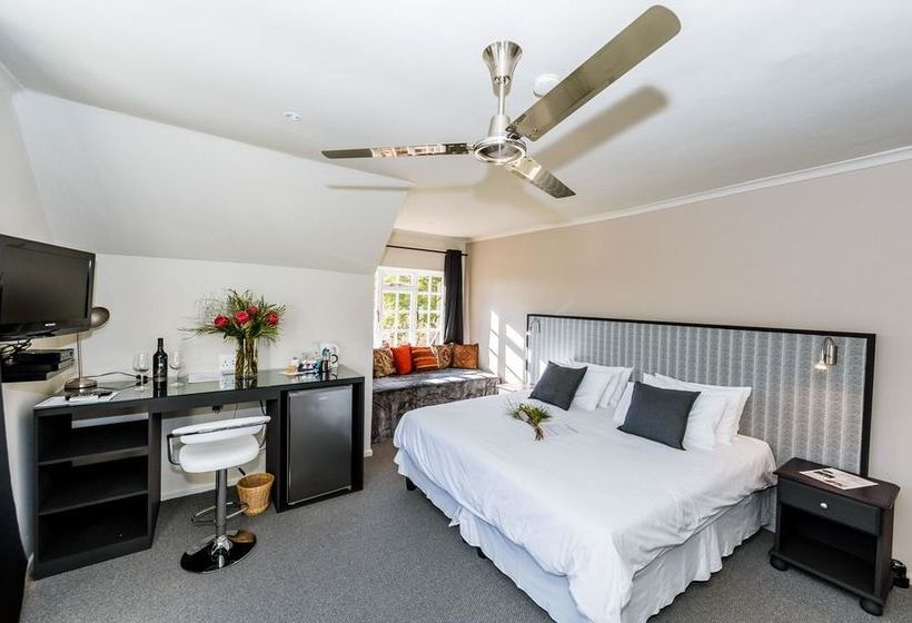 Pensión Le Petit Chateau Guest House 2