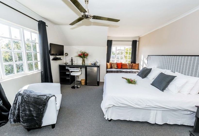 Pensión Le Petit Chateau Guest House 7