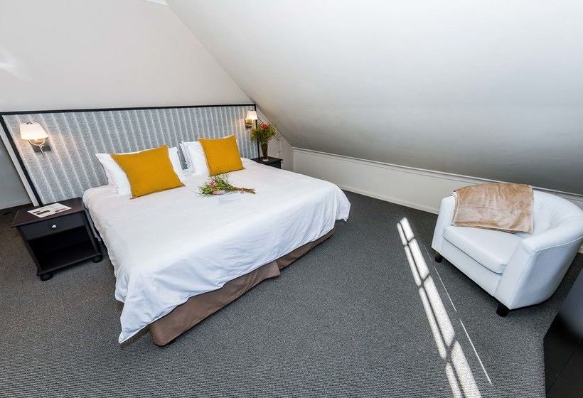 Pensión Le Petit Chateau Guest House 9