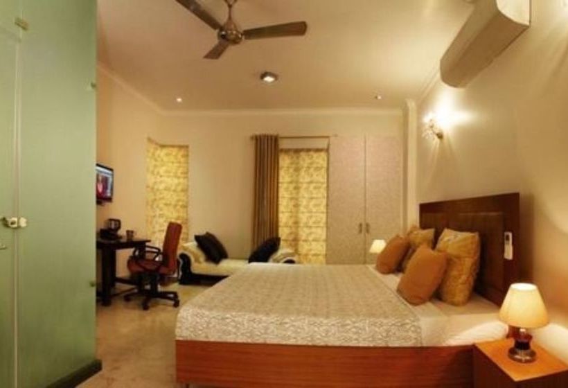 Hotel Perch Arbor Suites 17