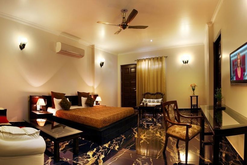 Hotel Perch Arbor Suites 3