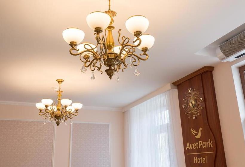 Hotel Avetpark 14