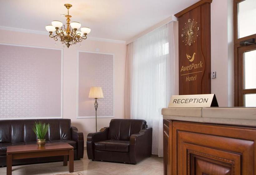 Hotel Avetpark 16