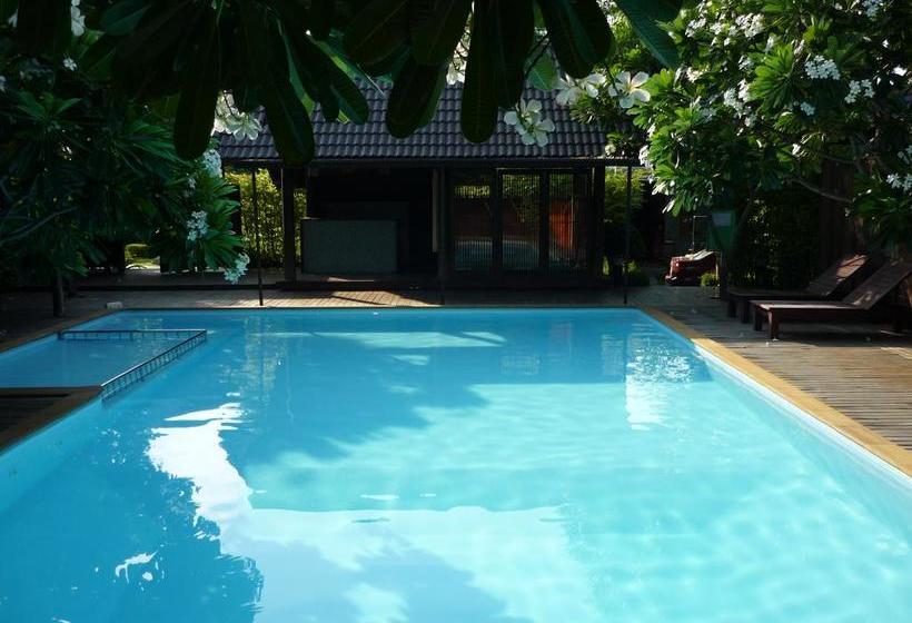 Hotel River Kwai Bridge Resort 1