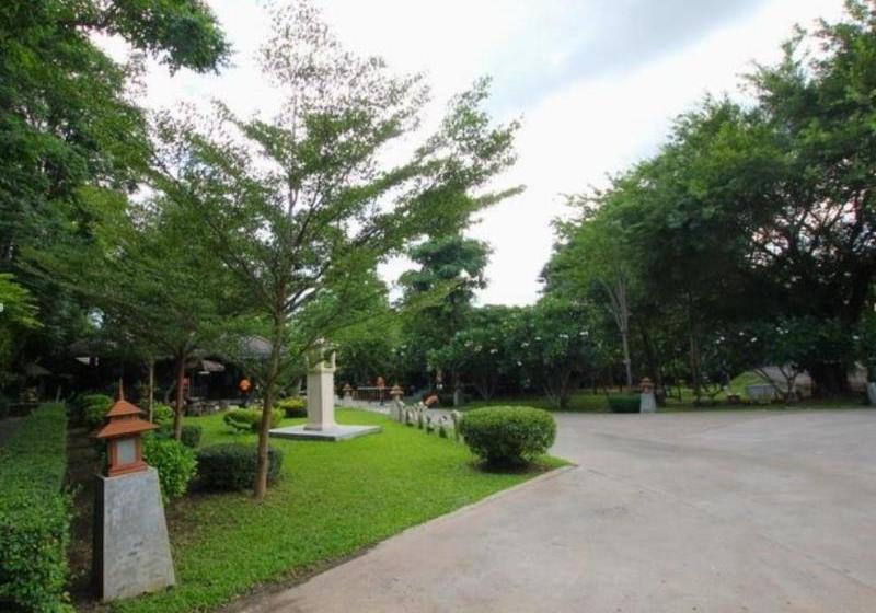 Hotel River Kwai Bridge Resort 13