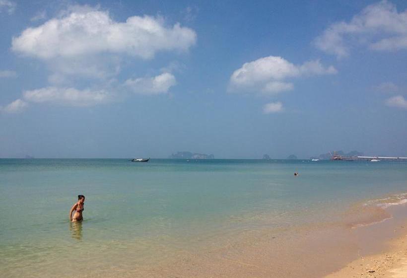 Hotel Koh Kwang Seaview 13