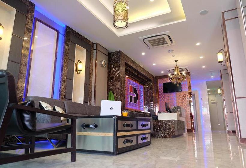 Hotel Dsure Patong 18