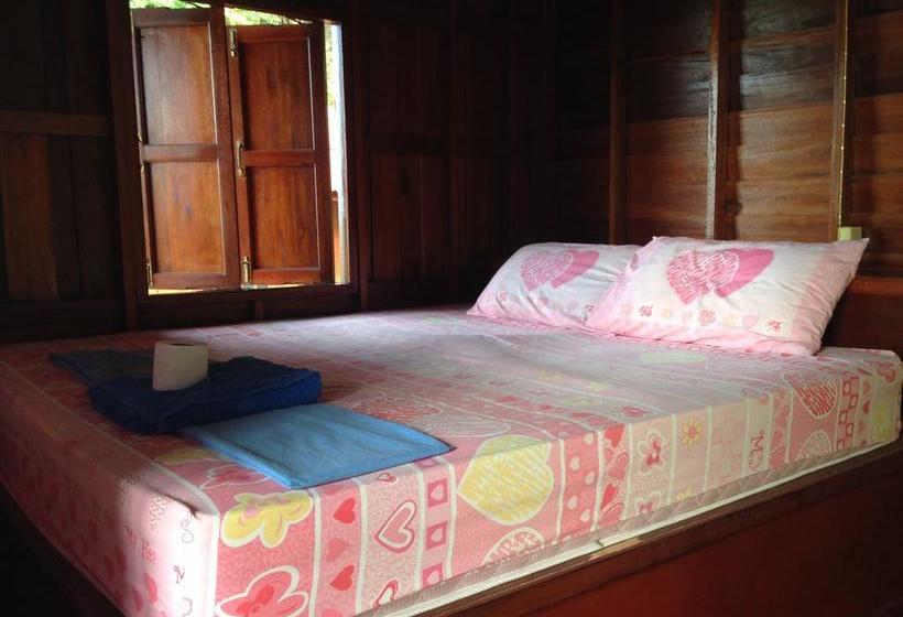 Pensione J.b Hut Bungalow 8