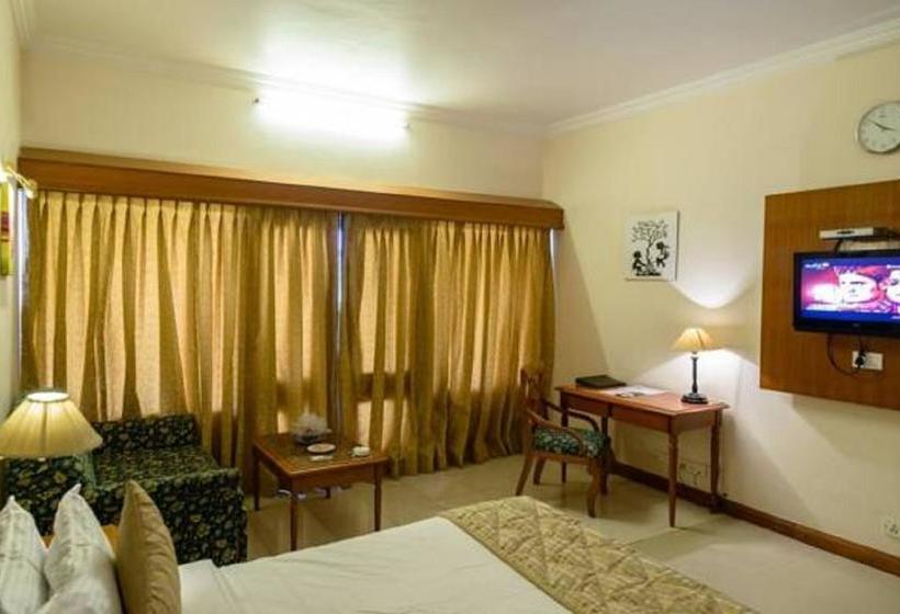 Hotel Quality Inn Palms 4