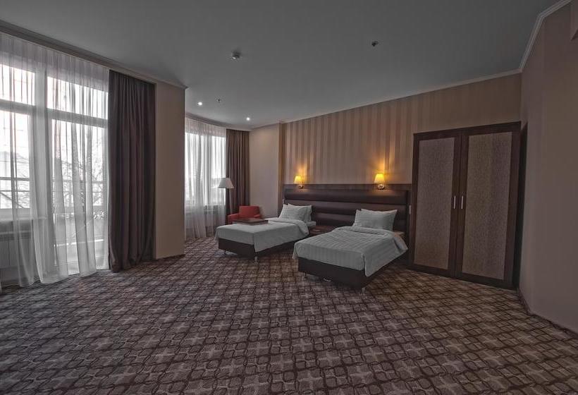 Ramada Hotel & Suites Rostov-on-don 1