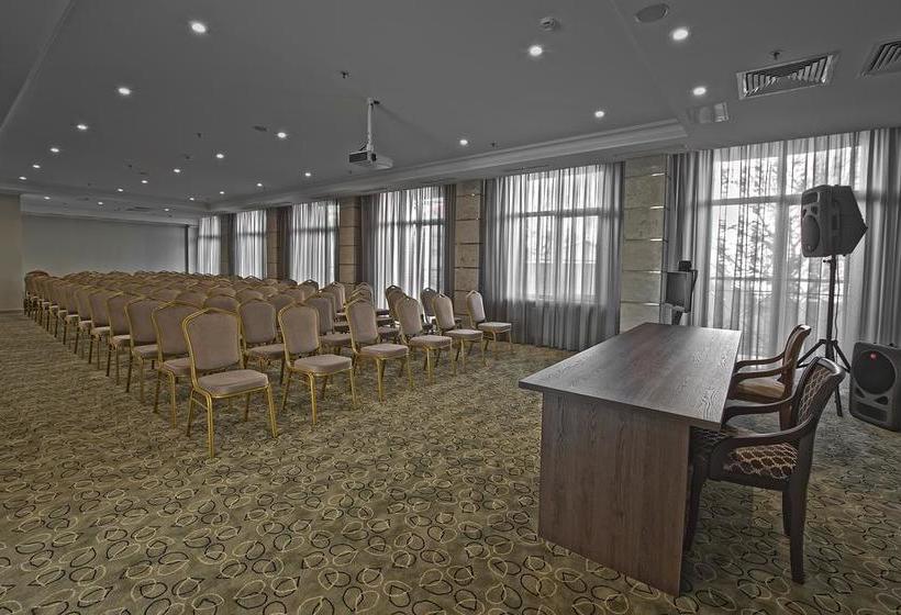 Ramada Hotel & Suites Rostov-on-don 15