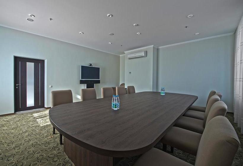 Ramada Hotel & Suites Rostov-on-don 18