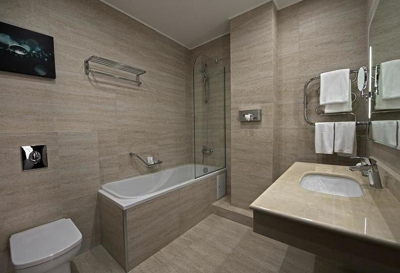 Ramada Hotel & Suites Rostov-on-don 4