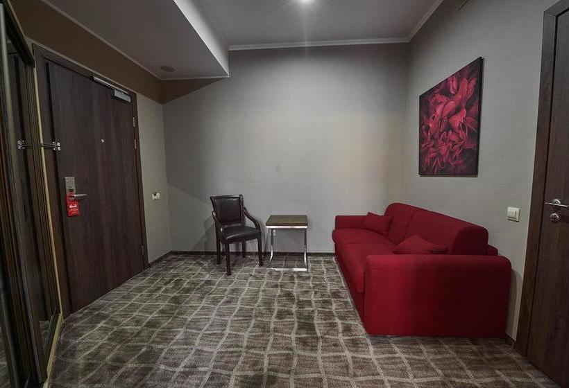 Ramada Hotel & Suites Rostov-on-don 7