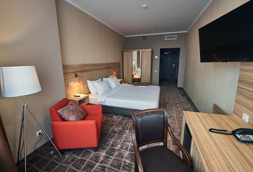 Ramada Hotel & Suites Rostov-on-don 9