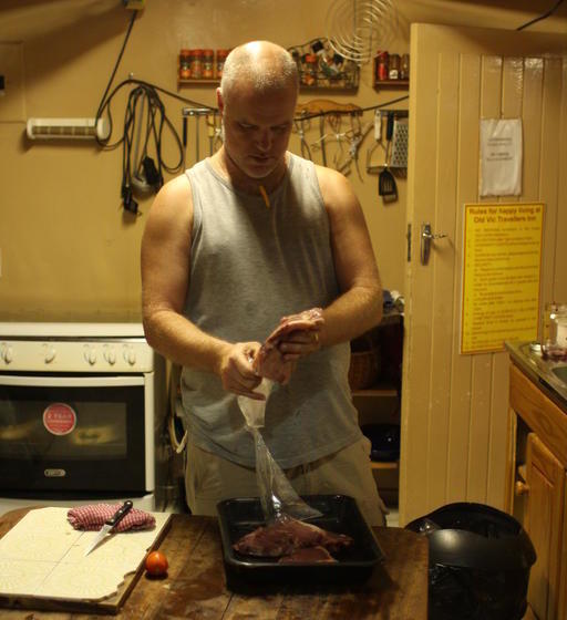 Hostel Old Vic Travellers Inn 13