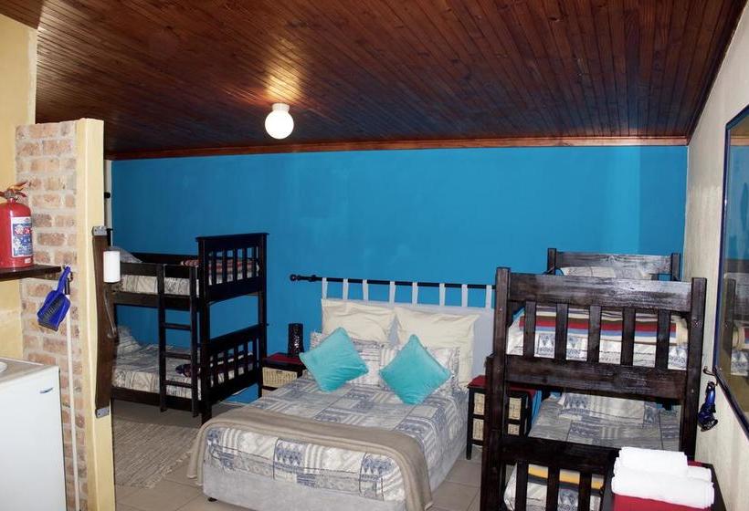 Hostel Old Vic Travellers Inn 15