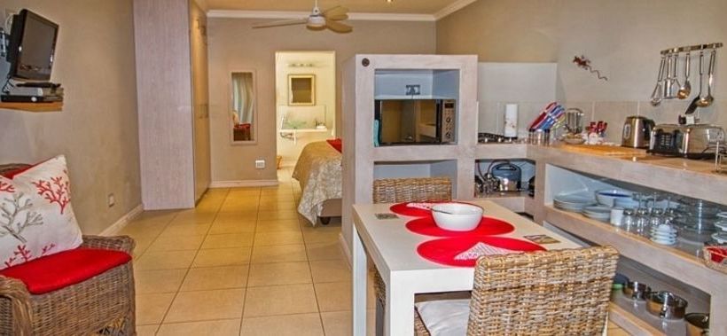 Pension Bahari Beach House 12