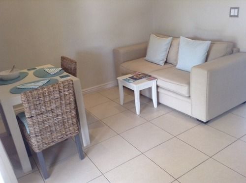 Pension Bahari Beach House 14