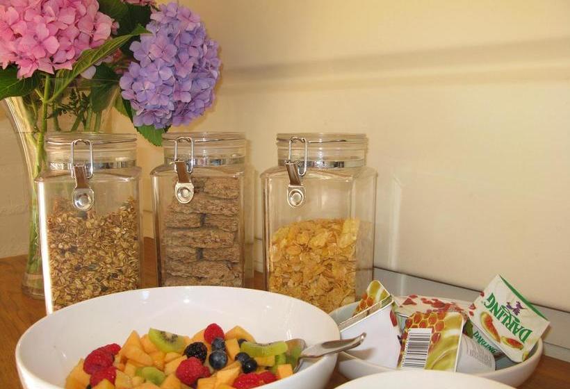 Casablanca Bed And Breakfast 3