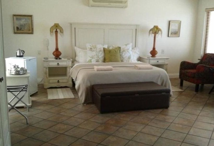 Pension Atlantic Guest House 9