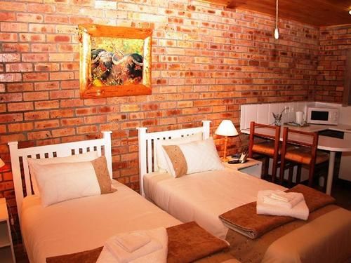 Pension Highlands Lodge Guest House