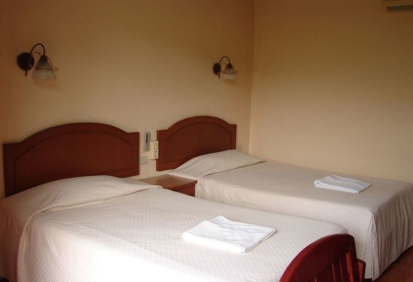 Hotel Me Mee Bungalows 5