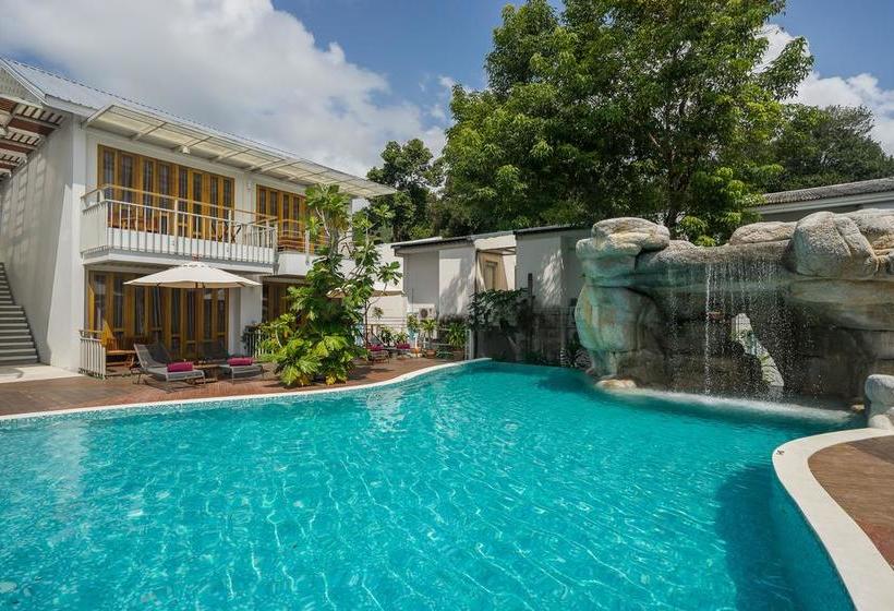 Hotel White Sand Samui Resort 11