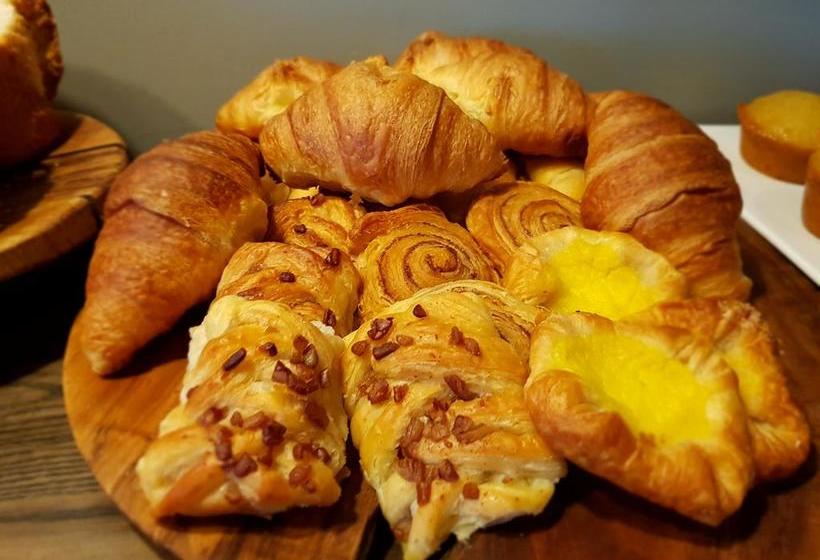 Hotel The Tree House Boutique 8