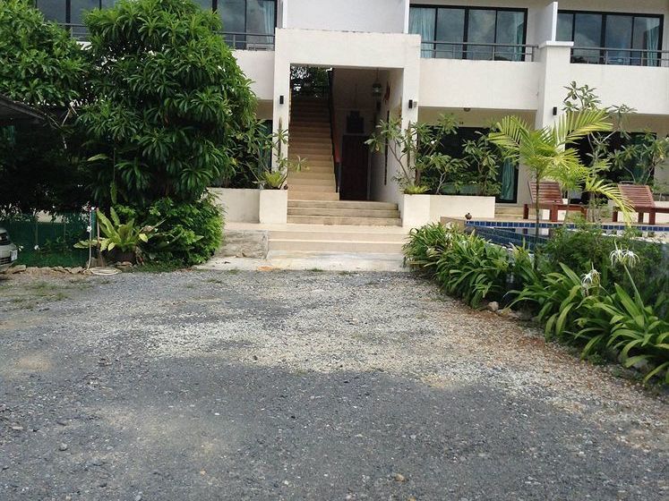 Hotel Baan Leelawadee Apartment 1