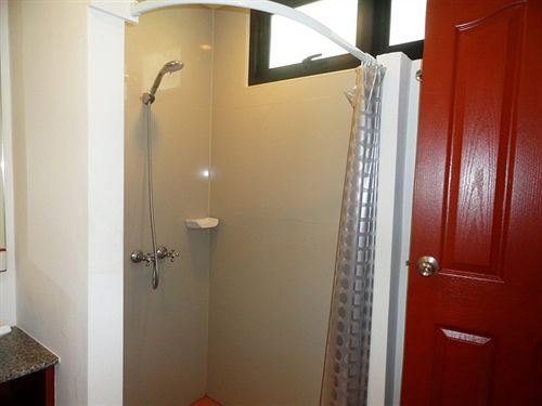 Hotel Baan Leelawadee Apartment 15