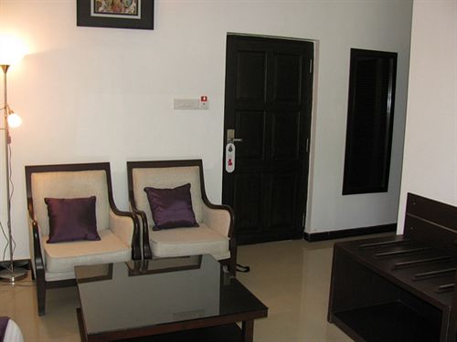 Hotel Silver Sands Hide Away 11