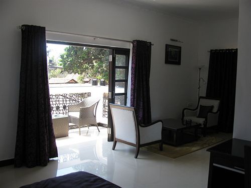 Hotel Silver Sands Hide Away 12